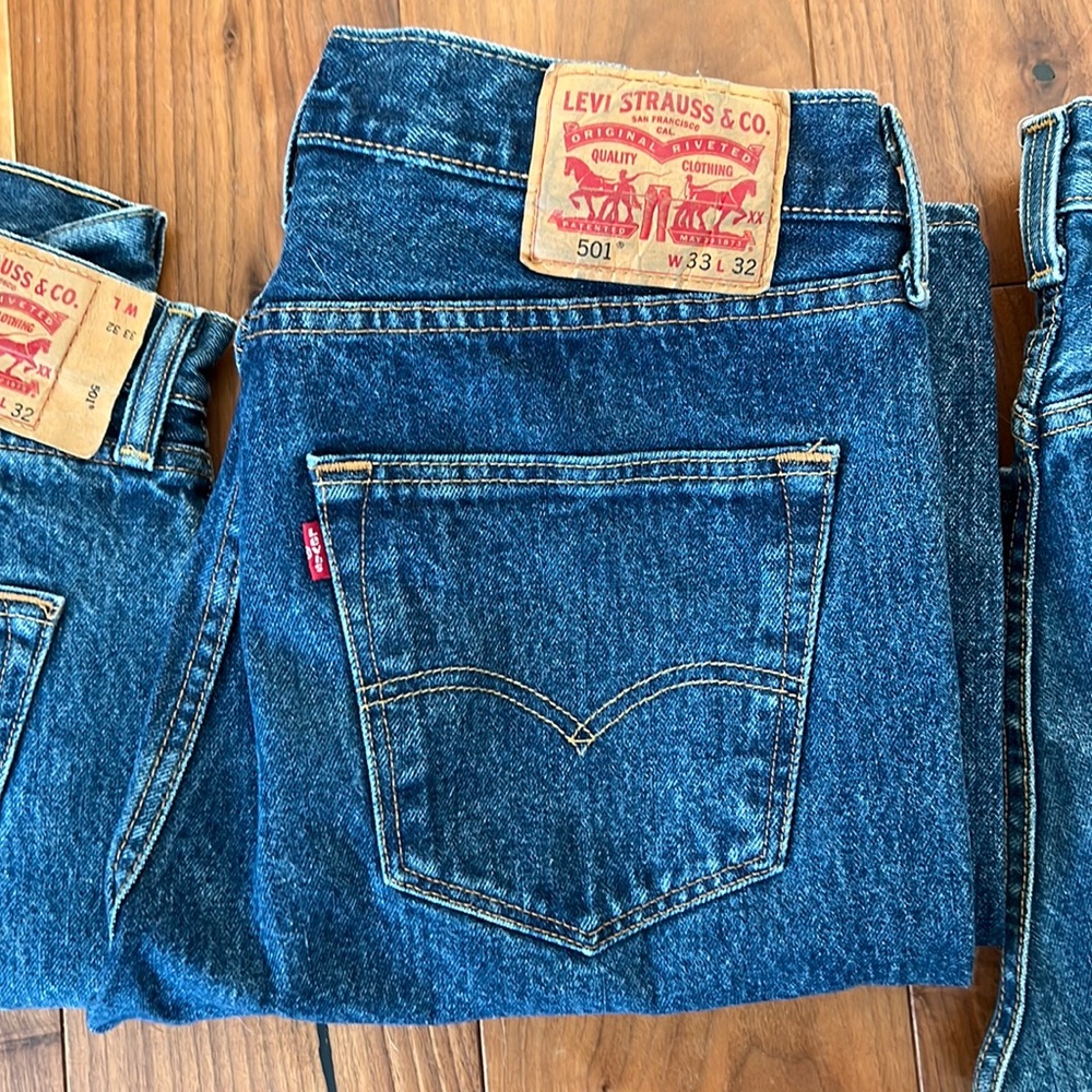 Levi 501 Button Fly Jeans 33 x 32